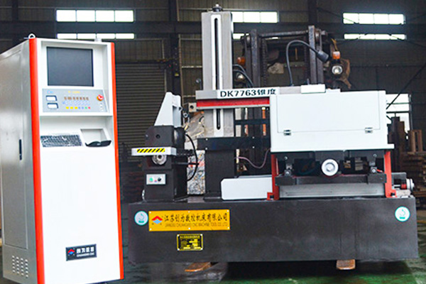 Jiangsu Chuangwei CNC Machine Tool Co. ، Ltd.